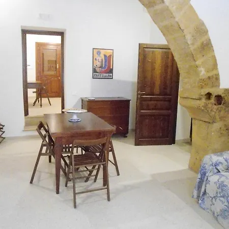 Apartment Antica *